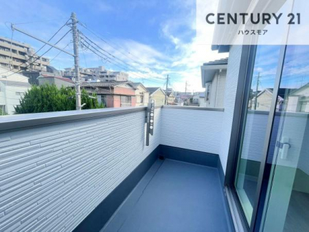 �o���R�j�[�@���[�t�o���R�j�[�I�������t���Ă���̂ŁA�}�ɉJ���~���Ă��G��ɂ������S�I�������������J�b�g���Ă����̂ŁA���V�C�̗ǂ����́A���O�֏o�Đ[�ċz����̂��悳�����ł��I