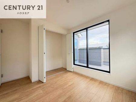�m���@�o���R�j�[�ɖʂ��Ă���m���ł��B���邭�����肪����A���C����������ł��܂��I���N���āA�O�ɏo�Ĕw�L�т����[�ċz�����ǂ������}������邱�Ƃ��ł��܂��B