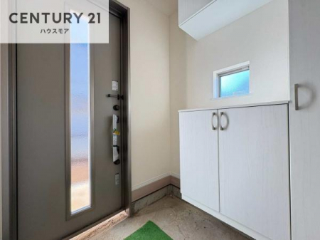 ���ց@�V���[�Y�{�b�N�X�t���Ȃ̂ŁA���ւ��Еt�����|�������₷���ł��I
�X�b�L���������ւŌ˂��J�����u�ԁA�������̂���S�n������Ԃ��o�}���Ă���܂��B