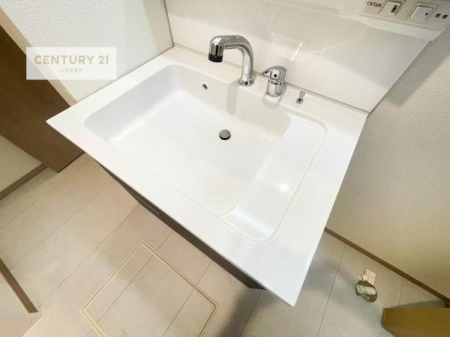 ���ʑ�E���ʏ��@�[�����ʑ�{�E���́A�������˂ɂ����̂ł�����ꂪ�y�X�I���������ۂĂ܂��I
�L���C�Ȑ��ʏ��Ŏ��������̃��`�x�[�V�������オ��܂��ˁI