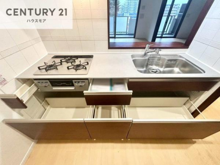�L�b�`���@���[�X�y�[�X���L�x�ŁA�����X�y�[�X���X�b�L���ƕЕt���Ђ�`�����p�ł��܂��I
���K�ɍ�Ƃ��ł��A�Ǝ��̌����A�b�v�I�����̗���������܂��I
