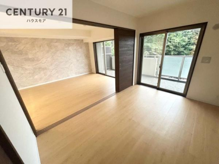 �m���@���r���O�Ɨאڂ����m���ł��I�Ǝ��̋x�e�X�y�[�X��L�b�Y�X�y�[�X�Ƃ��Ċ��p����̂��悳�����ł��ˁI

