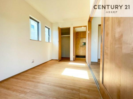 ���r���O�ȊO�̋����@���[�X�y�[�X���[���I�������X�b�L�����ڂ��鎖���ł��܂��ˁB
�Ƌ��I�΂Ȃ��V���v���ȃf�U�C���ׁ̈A�Ƌ��I�΂����C�ɓ���̋�ԍ�肪�ł������ł��ˁB