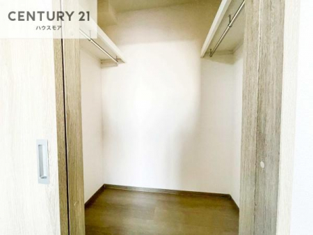 ���[�@�E�H�[�N�C���N���[�[�b�g�t���ł��B��������̂��m���Ȃǂ����[���Ă��������ł��ˁI���ɂ���@�������ȂǋG�ߕ��̑傫�ȉƓd�����[�ł��܂��I