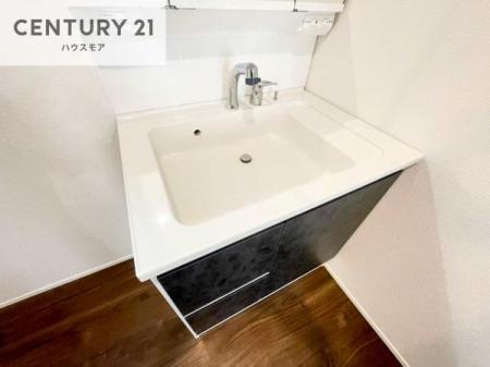 ���ʑ�E���ʏ��@�[�����ʑ�{�E���́A�������˂ɂ����̂ł�����ꂪ�y�X�I���������ۂĂ܂��I
�L���C�Ȑ��ʏ��Ŏ��������̃��`�x�[�V�������オ��܂��ˁI