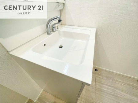 ���ʑ�E���ʏ��@�[�����ʑ�{�E���́A�������˂ɂ����̂ł�����ꂪ�y�X�I���������ۂĂ܂��I
�L���C�Ȑ��ʏ��Ŏ��������̃��`�x�[�V�������オ��܂��ˁI