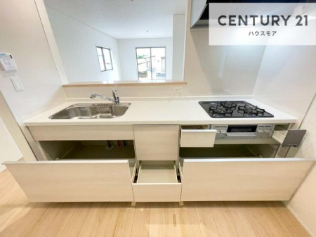 �L�b�`���@���[�X�y�[�X���L�x�ŁA�����X�y�[�X���X�b�L���ƕЕt���Ђ�`�����p�ł��܂��I
���K�ɍ�Ƃ��ł��A�Ǝ��̌����A�b�v�I�����̗���������܂��I