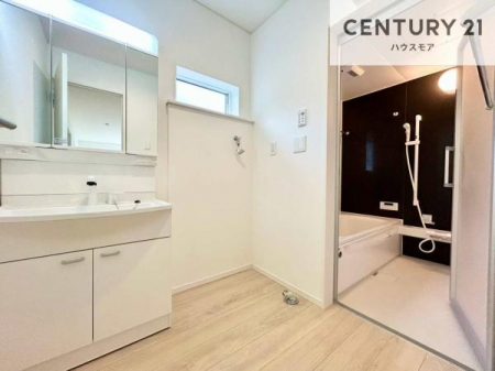 ���ʑ�E���ʏ��@�����t���̖��邢���ʎ��ł��I���C�������ɓ���ւ����ł��Đ����ɕۂ��Ƃ��ł��܂��I���R�����������ނ̂ł����ς̎d�オ����ǂ��Ȃ�܂��ˁI