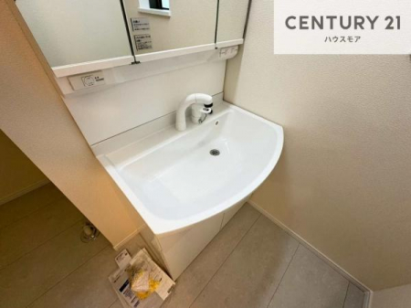 ���ʑ�E���ʏ��@�[�����ʑ�{�E���́A�������˂ɂ����̂ł�����ꂪ�y�X�I���������ۂĂ܂��I
�L���C�Ȑ��ʏ��Ŏ��������̃��`�x�[�V�������オ��܂��ˁI