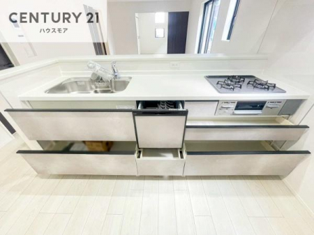 �L�b�`���@���[�X�y�[�X���L�x�ŁA�����X�y�[�X���X�b�L���ƕЕt���Ђ�`�����p�ł��܂��I
���K�ɍ�Ƃ��ł��A�Ǝ��̌����A�b�v�I�����̗���������܂��I
