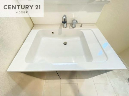 ���ʑ�E���ʏ��@�[�����ʑ�{�E���́A�������˂ɂ����̂ł�����ꂪ�y�X�I���������ۂĂ܂��I
�L���C�Ȑ��ʏ��Ŏ��������̃��`�x�[�V�������オ��܂��ˁI
