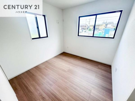 ���r���O�ȊO�̋����@���r���O�Ɨאڂ����m���ł��I�Ǝ��̋x�e�X�y�[�X��L�b�Y�X�y�[�X�Ƃ��Ċ��p����̂��悳�����ł��ˁI
