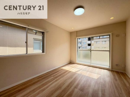�Q���@�o���R�j�[�ɖʂ��Ă���m���ł��B���邭�����肪����A���C����������ł��܂��I���N���āA�O�ɏo�Ĕw�L�т����[�ċz�����ǂ������}������邱�Ƃ��ł��܂��B