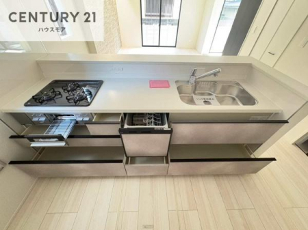 �L�b�`���@���[�X�y�[�X���L�x�ŁA�����X�y�[�X���X�b�L���ƕЕt���Ђ�`�����p�ł��܂��I
���K�ɍ�Ƃ��ł��A�Ǝ��̌����A�b�v�I�����̗���������܂��I