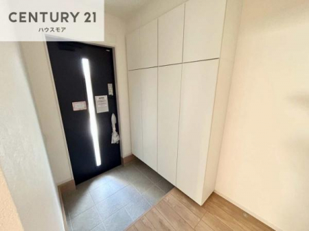 ���ց@�V���[�Y�{�b�N�X�t���Ȃ̂ŁA���ւ��Еt�����|�������₷���ł��I
�X�b�L���������ւŌ˂��J�����u�ԁA�������̂���S�n������Ԃ��o�}���Ă���܂��B