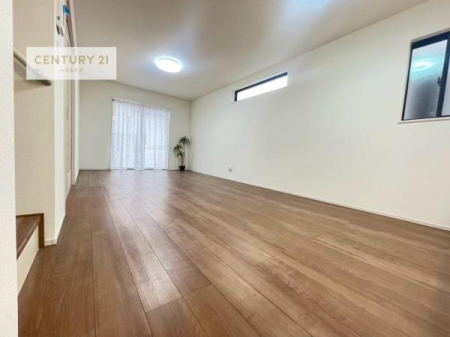 ���r���O�@��؂ȉƑ����W�܂邩�炱��LDK�ɂ͂�����肽���B
�q�����������C�ɏ΂��Ȃ��瑖�����Ă���p�����������u�L���Ƃɂ��ėǂ������v�Ǝv���u�Ԃł��B
