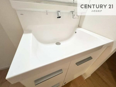 ���ʑ�E���ʏ��@�[�����ʑ�{�E���́A�������˂ɂ����̂ł�����ꂪ�y�X�I���������ۂĂ܂��I
�L���C�Ȑ��ʏ��Ŏ��������̃��`�x�[�V�������オ��܂��ˁI