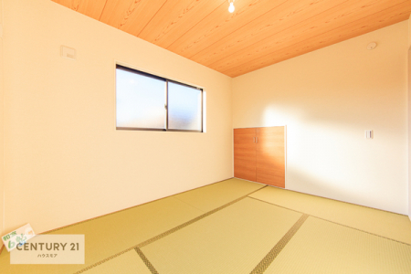和室　和室はやはり落ち着ける場所ですね！家事室・お昼寝スペース・ゲストルーム等使い方は無限大です。